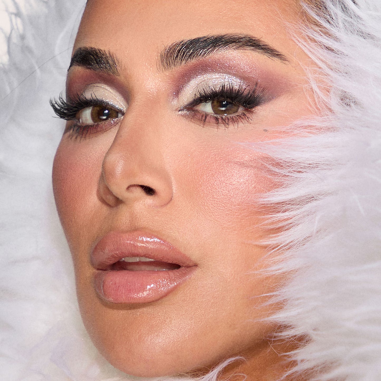 Icy Nude Eyeshadow Palette Huda Beauty