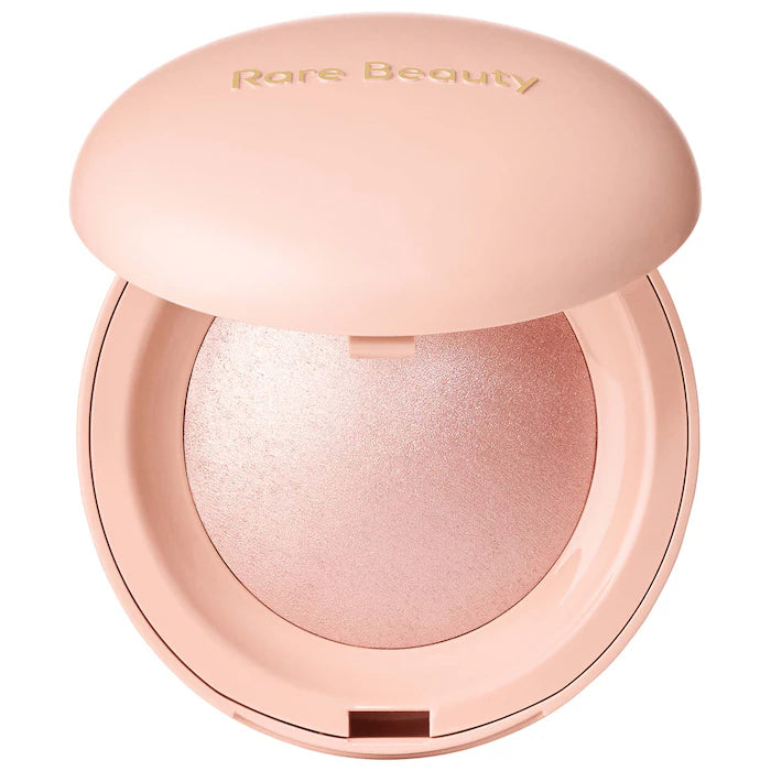 PREVENTA Iluminador en polvo x Rare Beauty