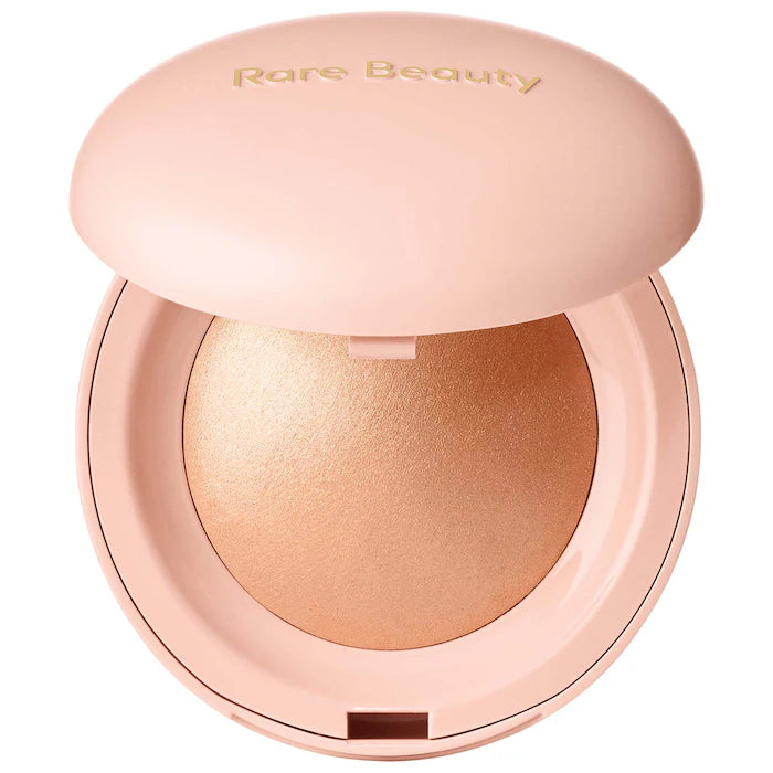 PREVENTA Iluminador en polvo x Rare Beauty